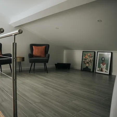 Casa Da Carreira * Almagreira (Santa Maria)